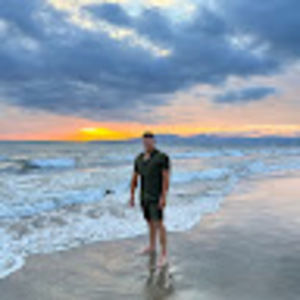 Meet your Posher, Adrian